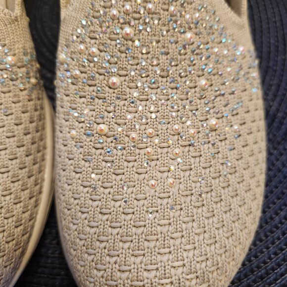 Womens Sketchers Size 7 - Picture 3 of 7